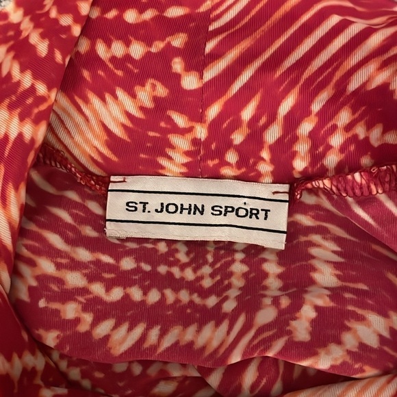St. John Sport Abstract Long Sleeve Mock-neck Top - Picture 5 of 9